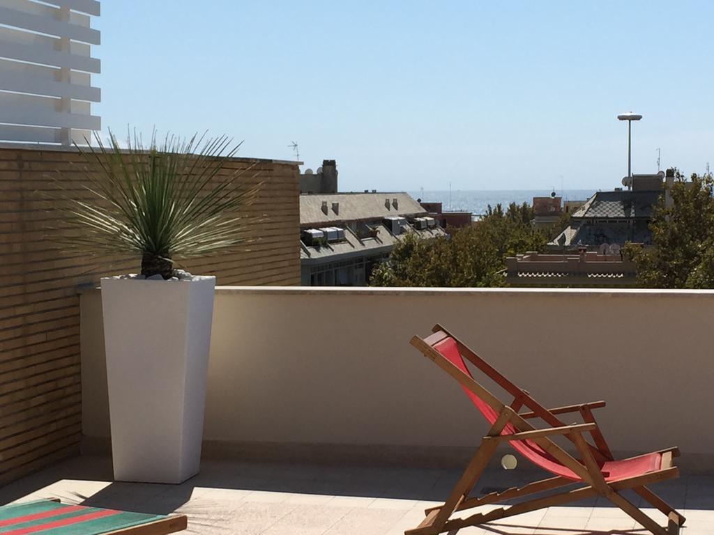 Attico Al Mare Apartment ลิโด ดิ ออสเตีย ภายนอก รูปภาพ