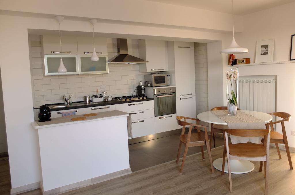 Attico Al Mare Apartment ลิโด ดิ ออสเตีย ห้อง รูปภาพ