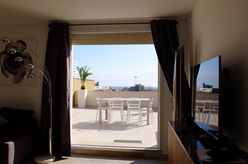 Attico Al Mare Apartment ลิโด ดิ ออสเตีย ภายนอก รูปภาพ
